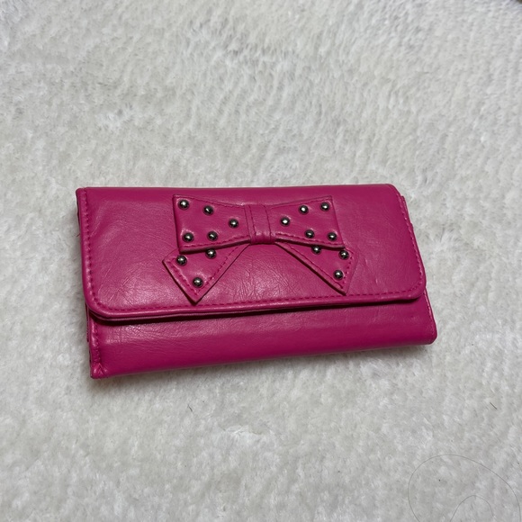 Claire’s Pink Bow Wallet - Picture 2 of 11